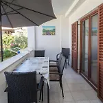 Cozy In With Wifi Апартаменты Пореч