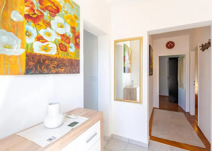 Lovely In With Wifi * Poreč