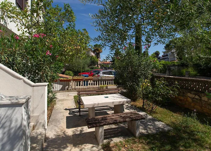 Apartamento Lovely In With Wifi Poreč